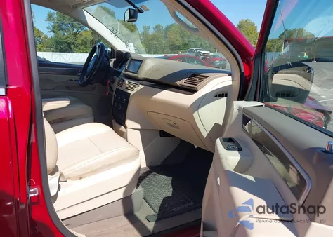 2010 Volkswagen Routan Se z USA, uszkodzony, nr VIN 2V4RW3D11AR230850